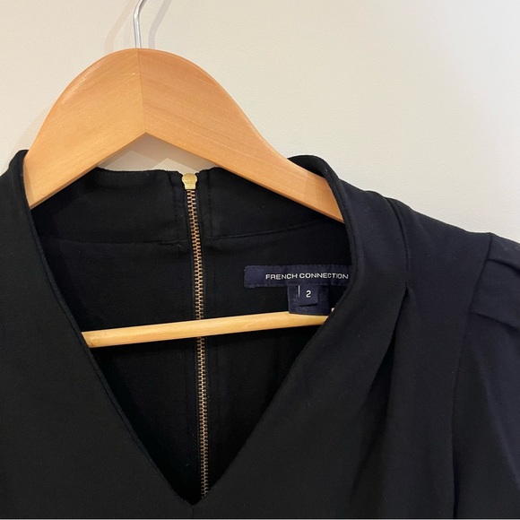 Black French connection dress with zipper in the back and v-neck. Size 2 - Picture 6 of 6